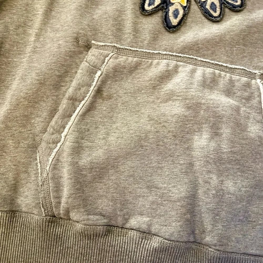 Abercrombie & Fitch Gray Hoodie with Colorful Indian Embroidery Y2K - Picture 4 of 8